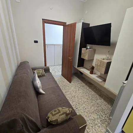 Casa Al Mare דירה קרוטונה